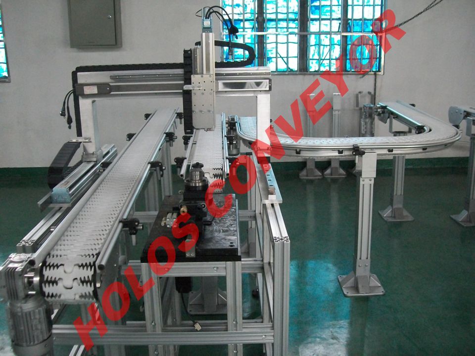 堅固且穩(wěn)定的柔性鏈輸送機 堅固且穩(wěn)定的柔性鏈輸送機