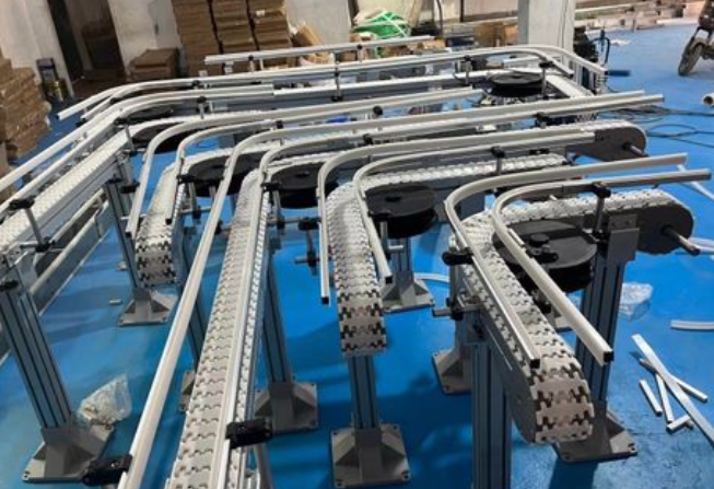 輸送機(jī) 輸送機(jī)