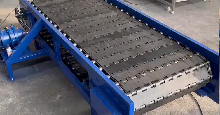 輸送機(jī) 輸送機(jī)